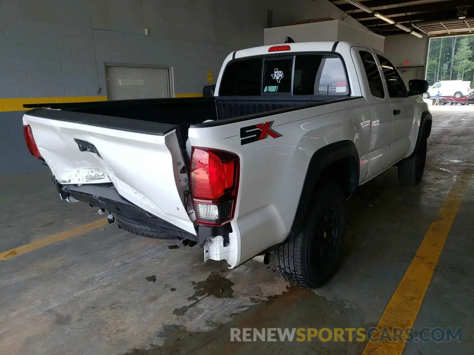 4 Фотография поврежденного автомобиля 5TFRZ5CN8LX091242 TOYOTA TACOMA 2020