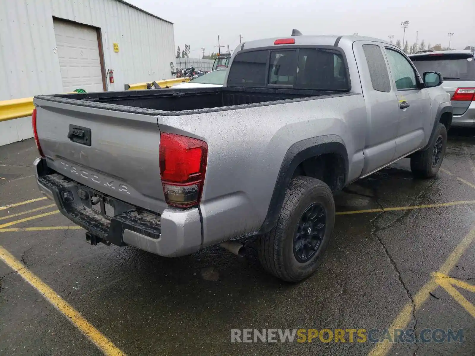 4 Photograph of a damaged car 5TFRZ5CN9LX090570 TOYOTA TACOMA 2020