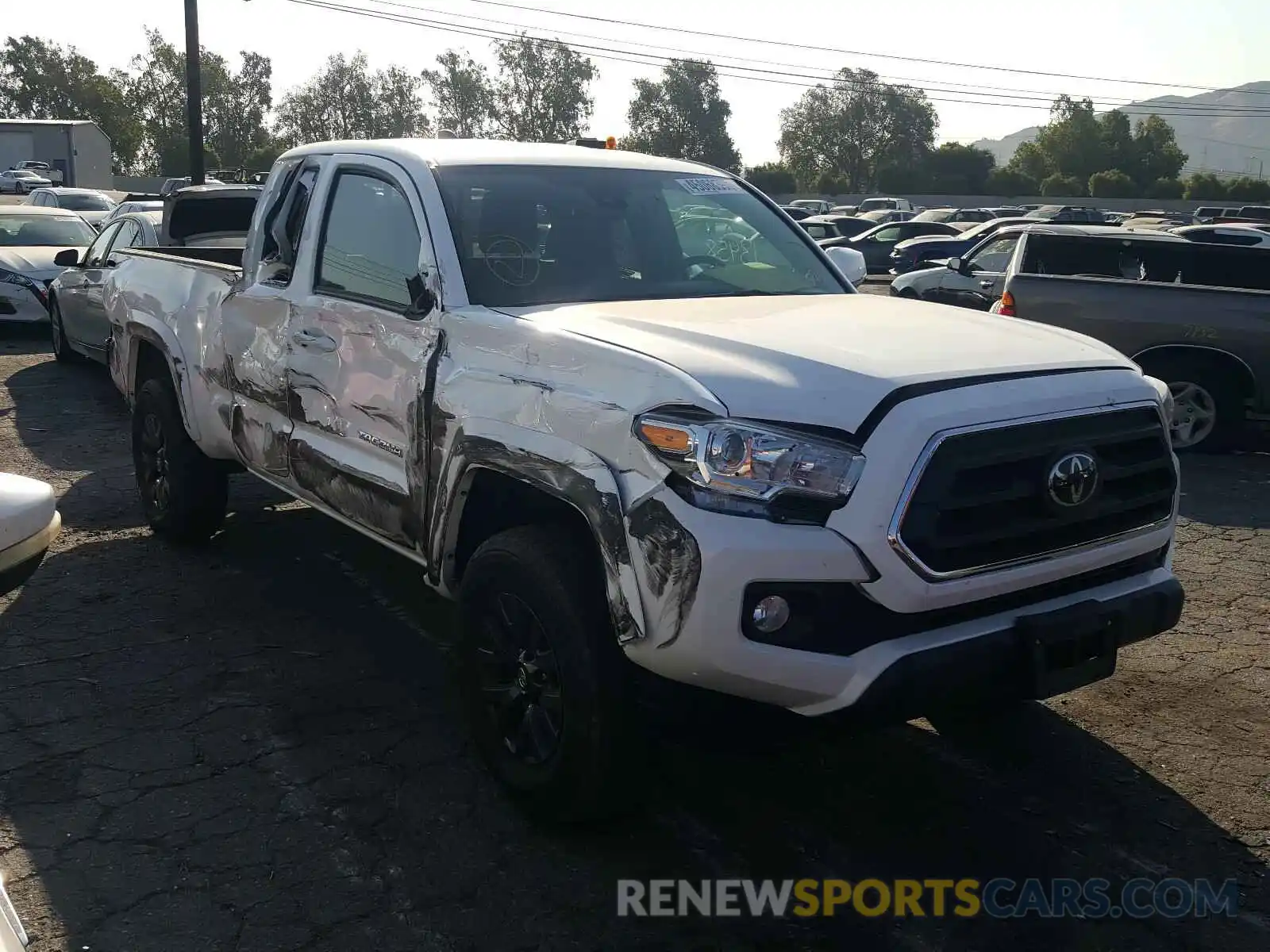 1 Photograph of a damaged car 5TFRZ5CNXLX089833 TOYOTA TACOMA 2020