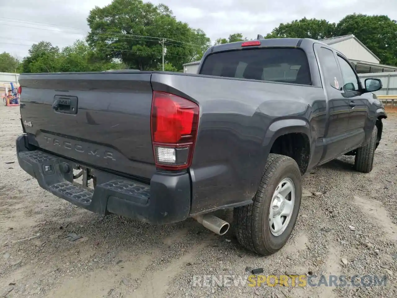 4 Photograph of a damaged car 5TFSX5EN0LX071779 TOYOTA TACOMA 2020