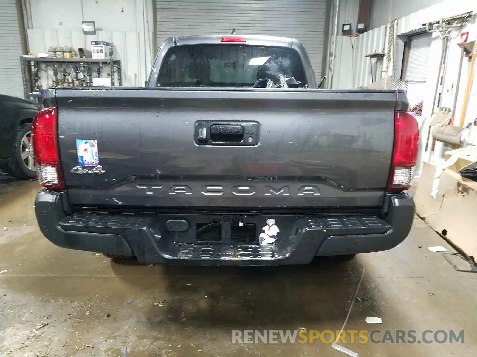 9 Photograph of a damaged car 5TFSX5EN0LX072902 TOYOTA TACOMA 2020