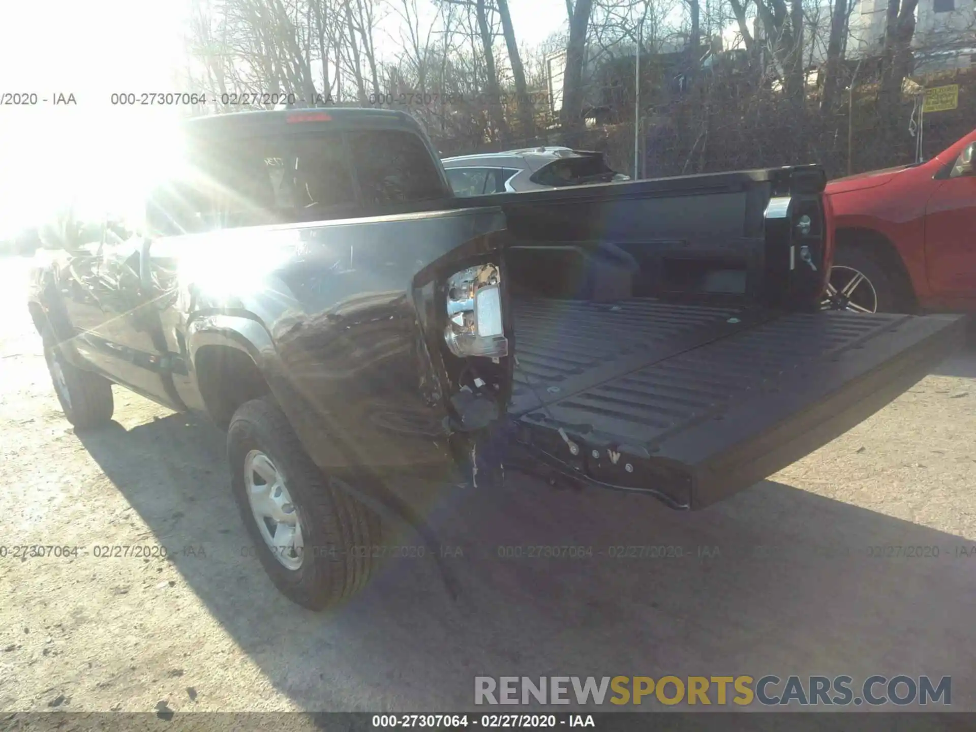 3 Photograph of a damaged car 5TFSX5EN1LX072374 TOYOTA TACOMA 2020