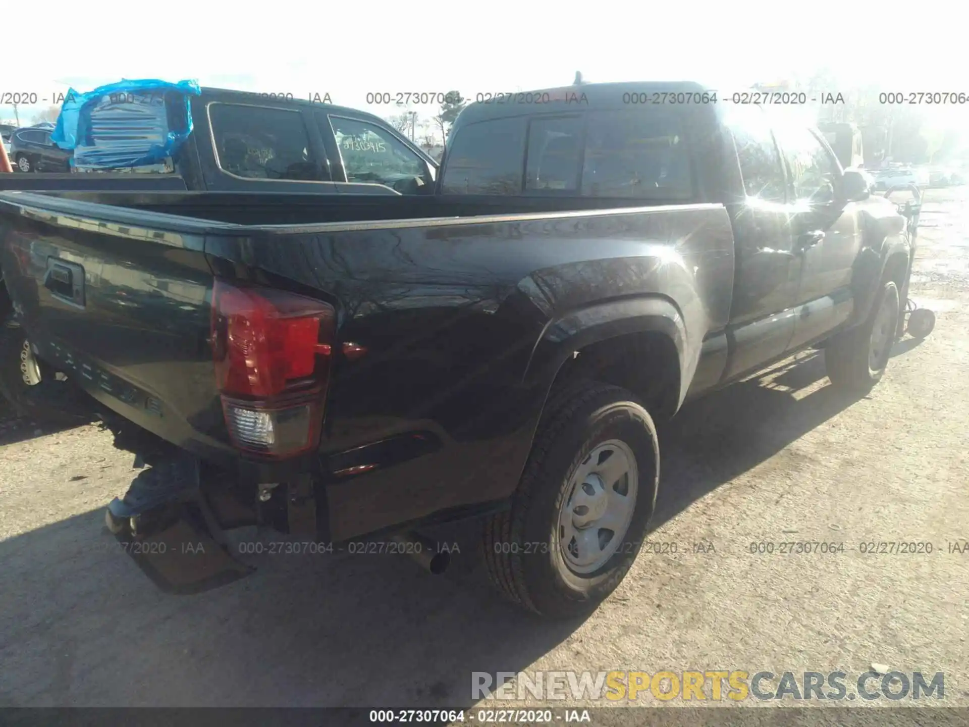 4 Фотография поврежденного автомобиля 5TFSX5EN1LX072374 TOYOTA TACOMA 2020