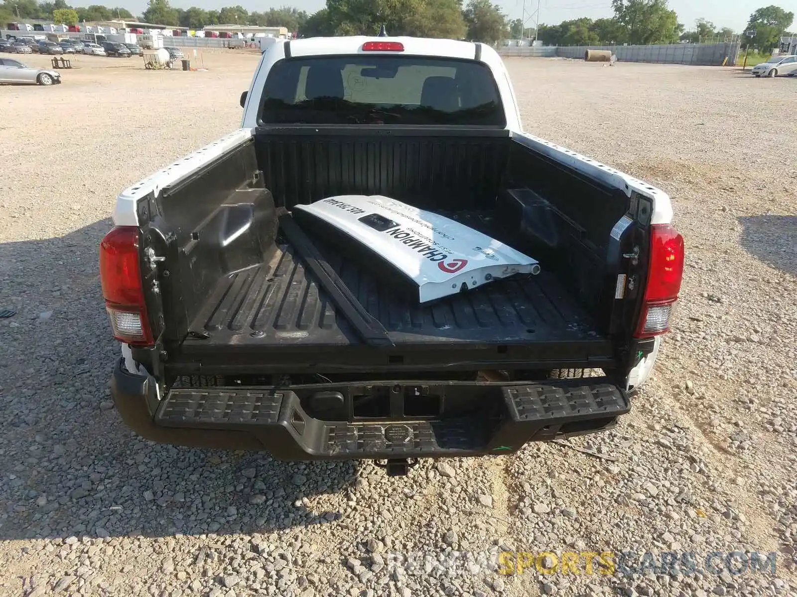 9 Photograph of a damaged car 5TFSX5EN1LX073007 TOYOTA TACOMA 2020