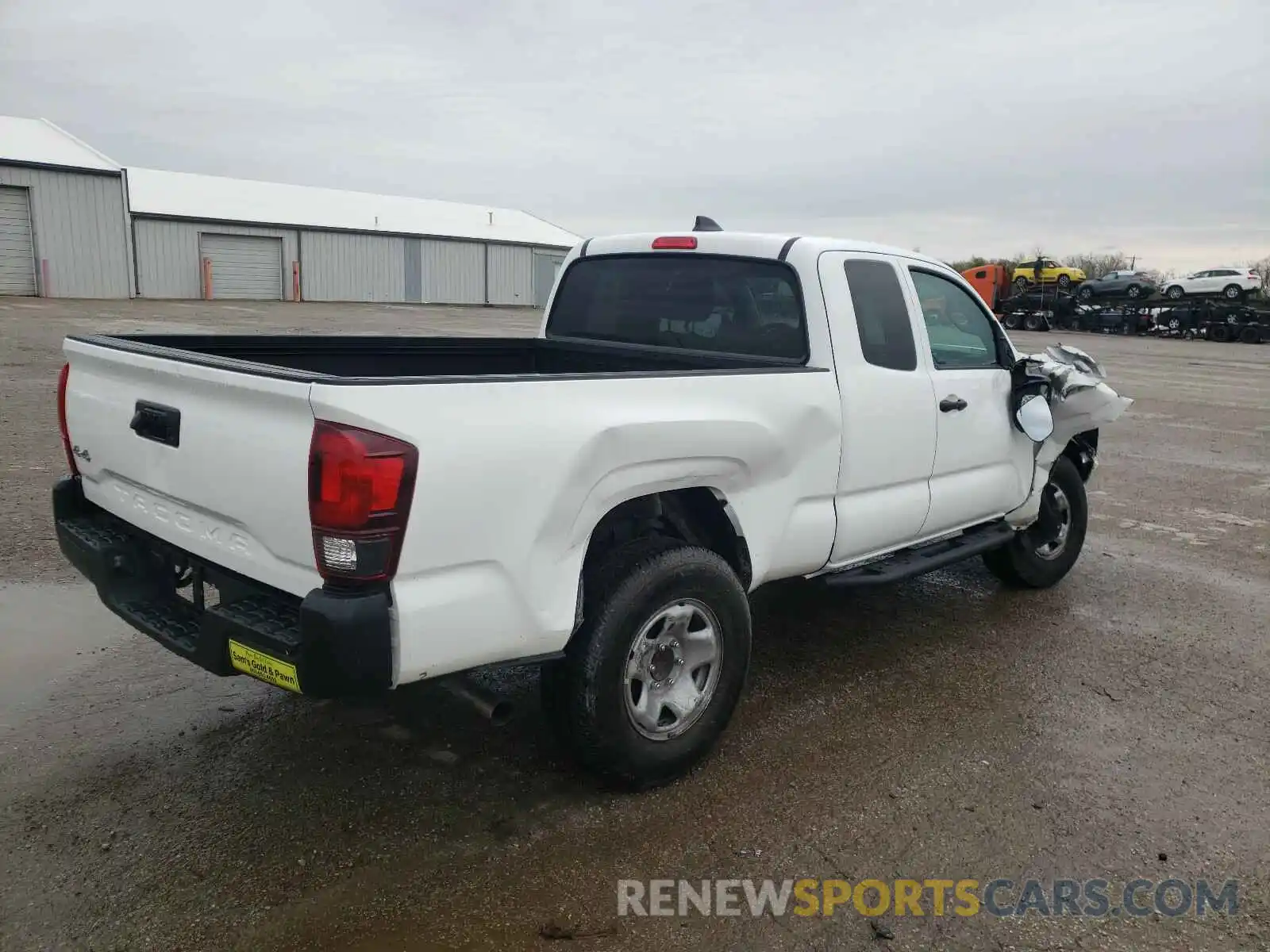 4 Photograph of a damaged car 5TFSX5EN2LX072075 TOYOTA TACOMA 2020