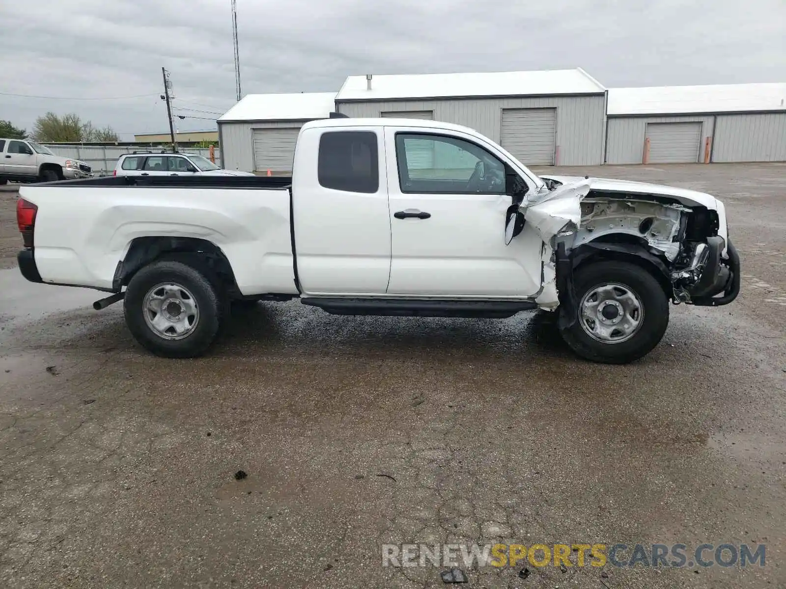 9 Photograph of a damaged car 5TFSX5EN2LX072075 TOYOTA TACOMA 2020