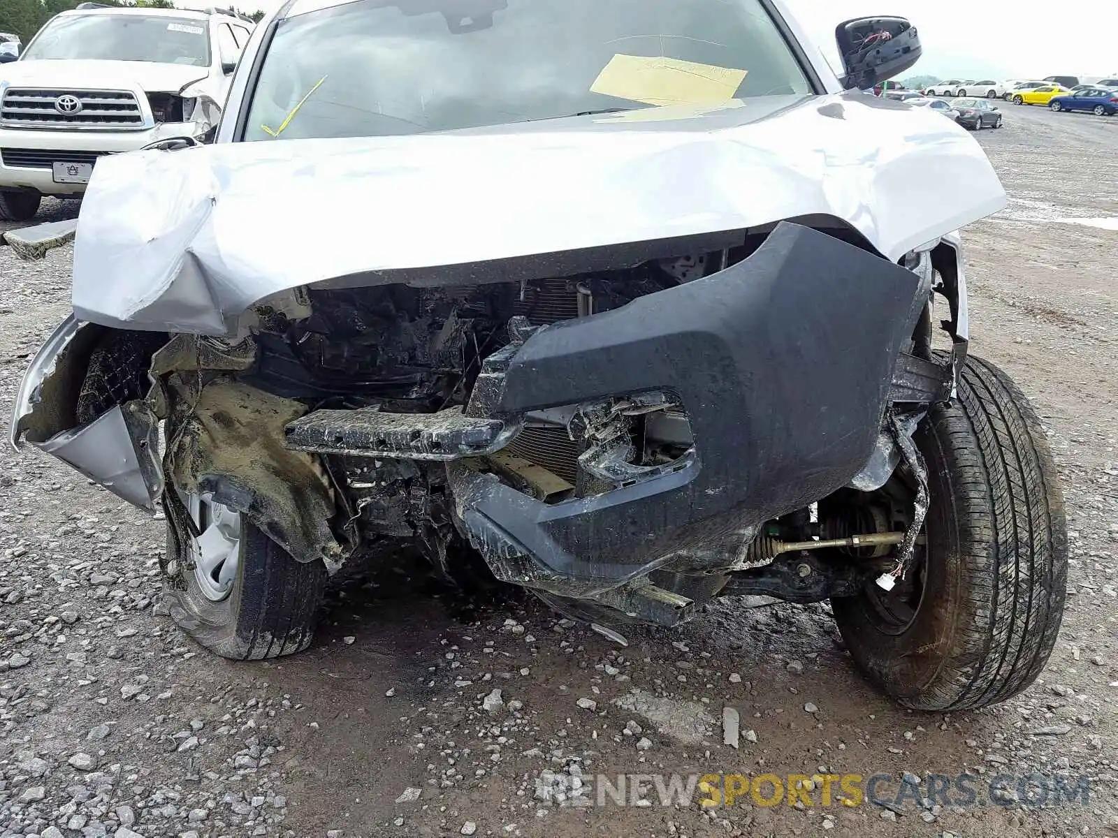 9 Photograph of a damaged car 5TFSX5EN3LX072635 TOYOTA TACOMA 2020