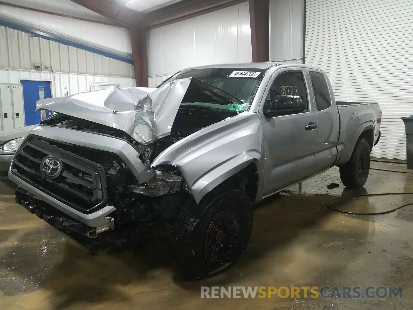 2 Photograph of a damaged car 5TFSX5EN4LX071736 TOYOTA TACOMA 2020