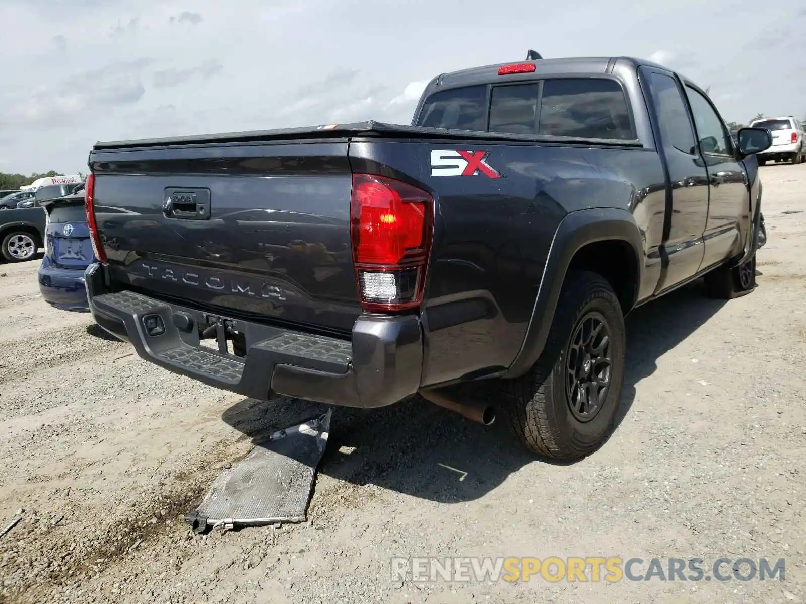 4 Photograph of a damaged car 5TFSX5EN4LX071882 TOYOTA TACOMA 2020