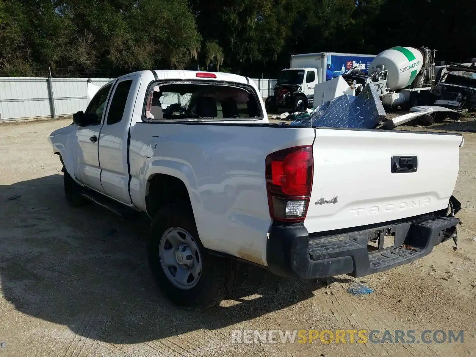 3 Photograph of a damaged car 5TFSX5EN6LX071916 TOYOTA TACOMA 2020