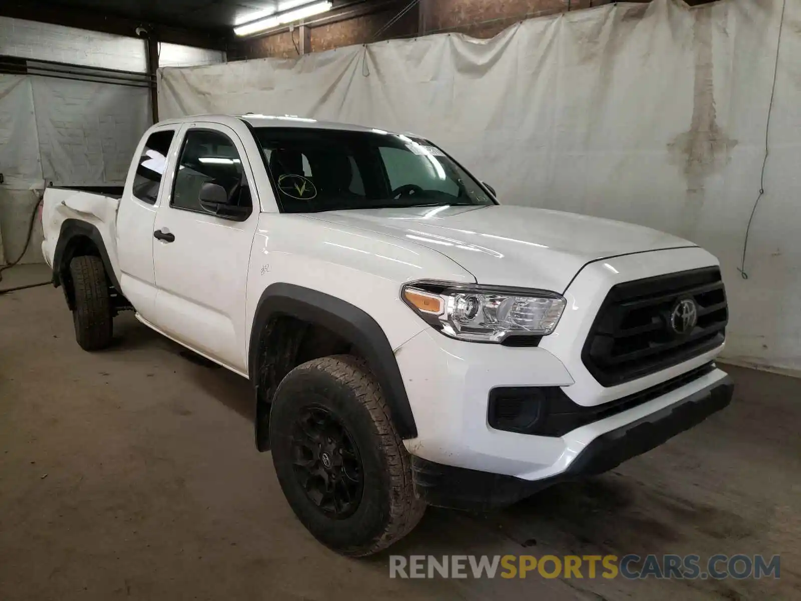 1 Photograph of a damaged car 5TFSX5ENXLX072647 TOYOTA TACOMA 2020