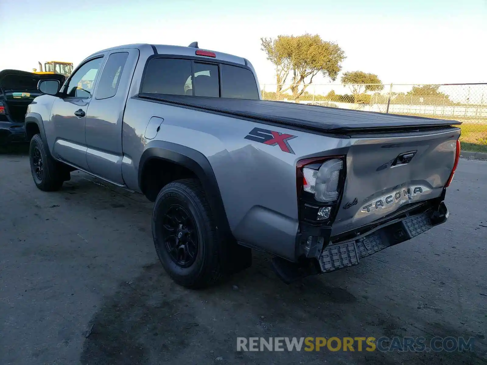 3 Photograph of a damaged car 5TFSZ5AN0LX215962 TOYOTA TACOMA 2020