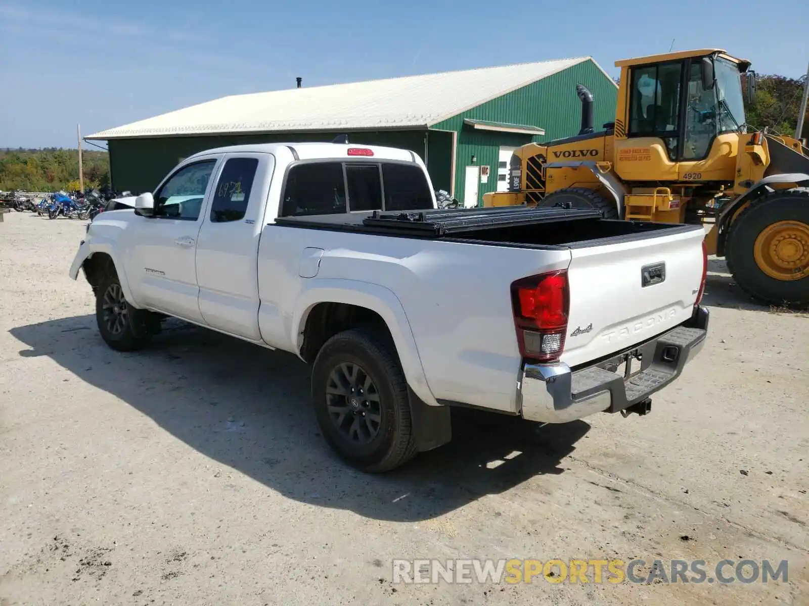 3 Photograph of a damaged car 5TFSZ5AN0LX218988 TOYOTA TACOMA 2020