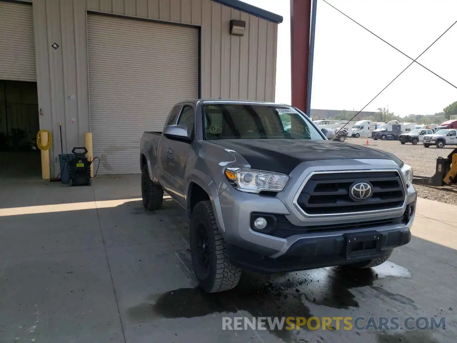 1 Photograph of a damaged car 5TFSZ5AN0LX224869 TOYOTA TACOMA 2020