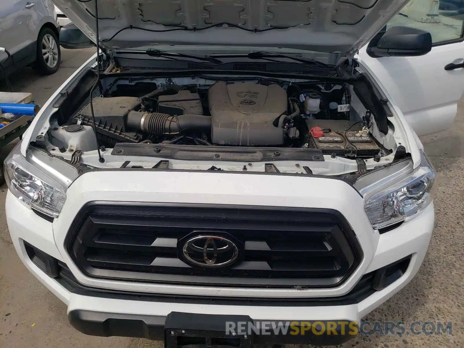 7 Photograph of a damaged car 5TFSZ5AN4LX216418 TOYOTA TACOMA 2020