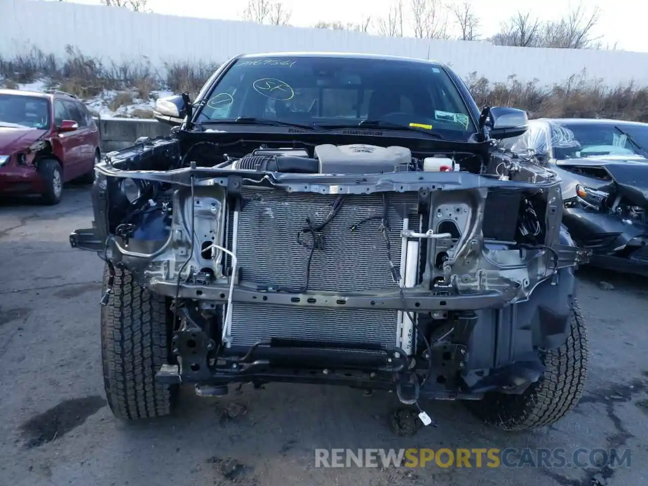 9 Photograph of a damaged car 5TFSZ5AN5LX221594 TOYOTA TACOMA 2020