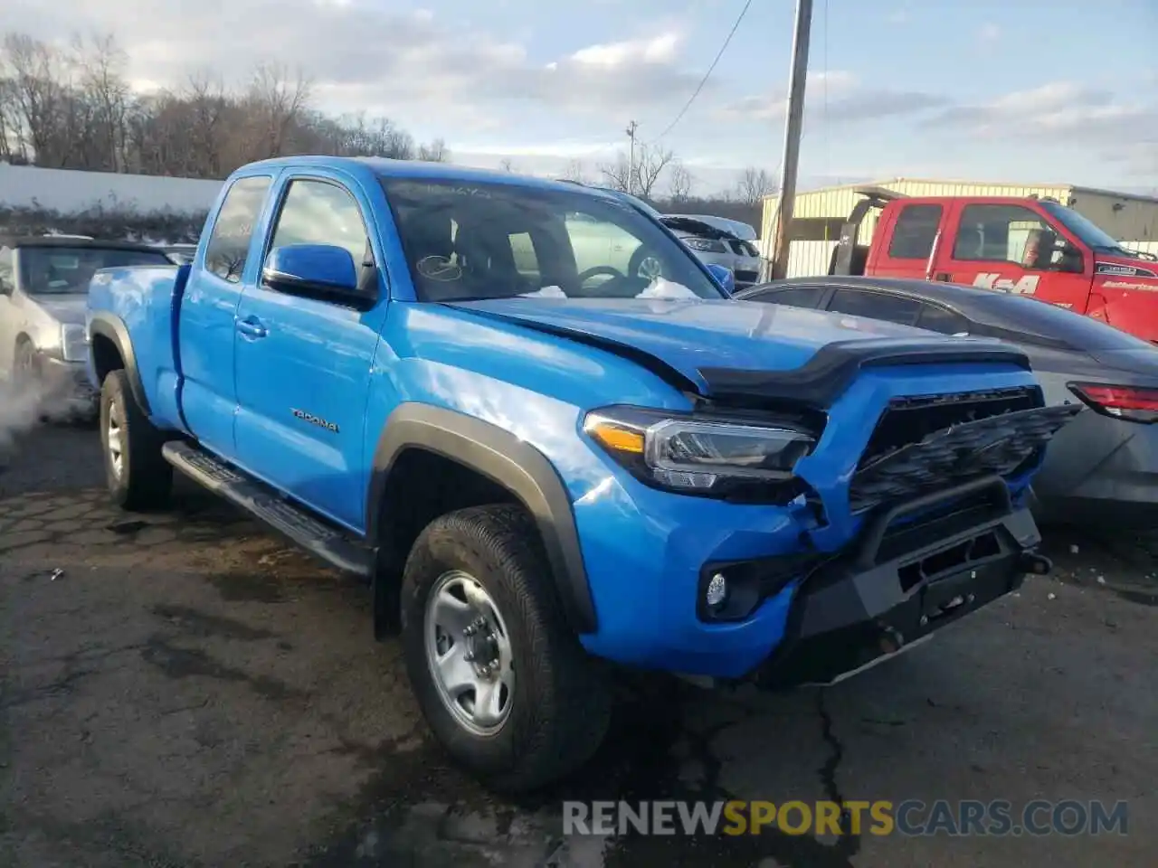 1 Photograph of a damaged car 5TFSZ5AN5LX225029 TOYOTA TACOMA 2020