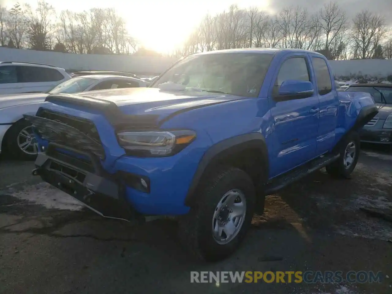 2 Photograph of a damaged car 5TFSZ5AN5LX225029 TOYOTA TACOMA 2020