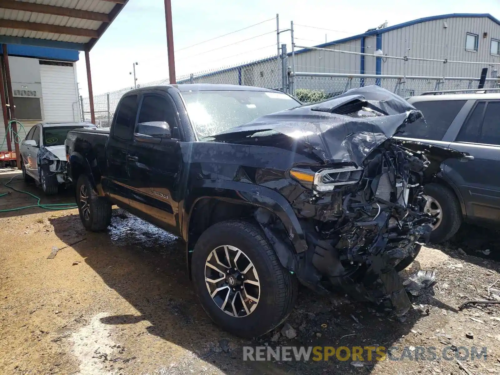 1 Photograph of a damaged car 5TFSZ5AN6LX215321 TOYOTA TACOMA 2020