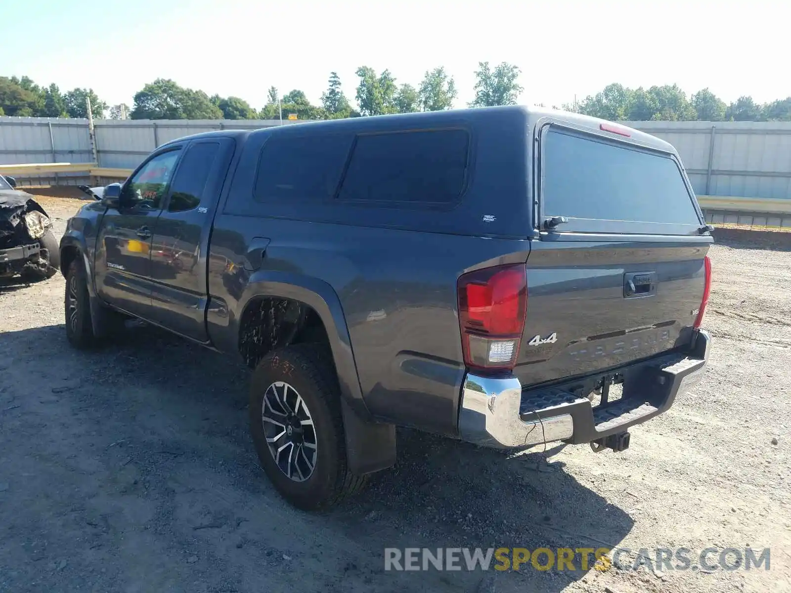 3 Photograph of a damaged car 5TFSZ5AN6LX216212 TOYOTA TACOMA 2020