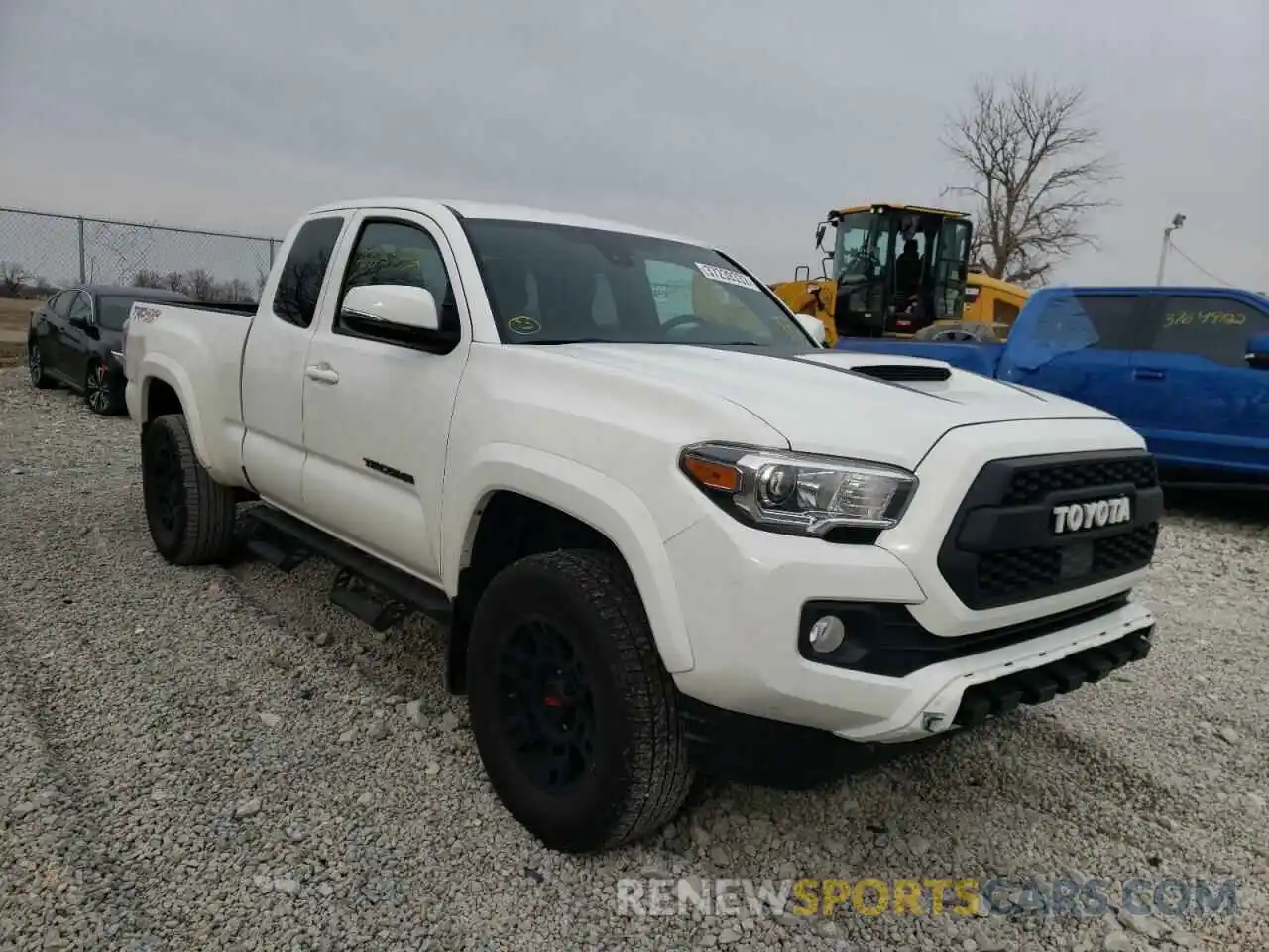 1 Photograph of a damaged car 5TFSZ5AN9LX215443 TOYOTA TACOMA 2020