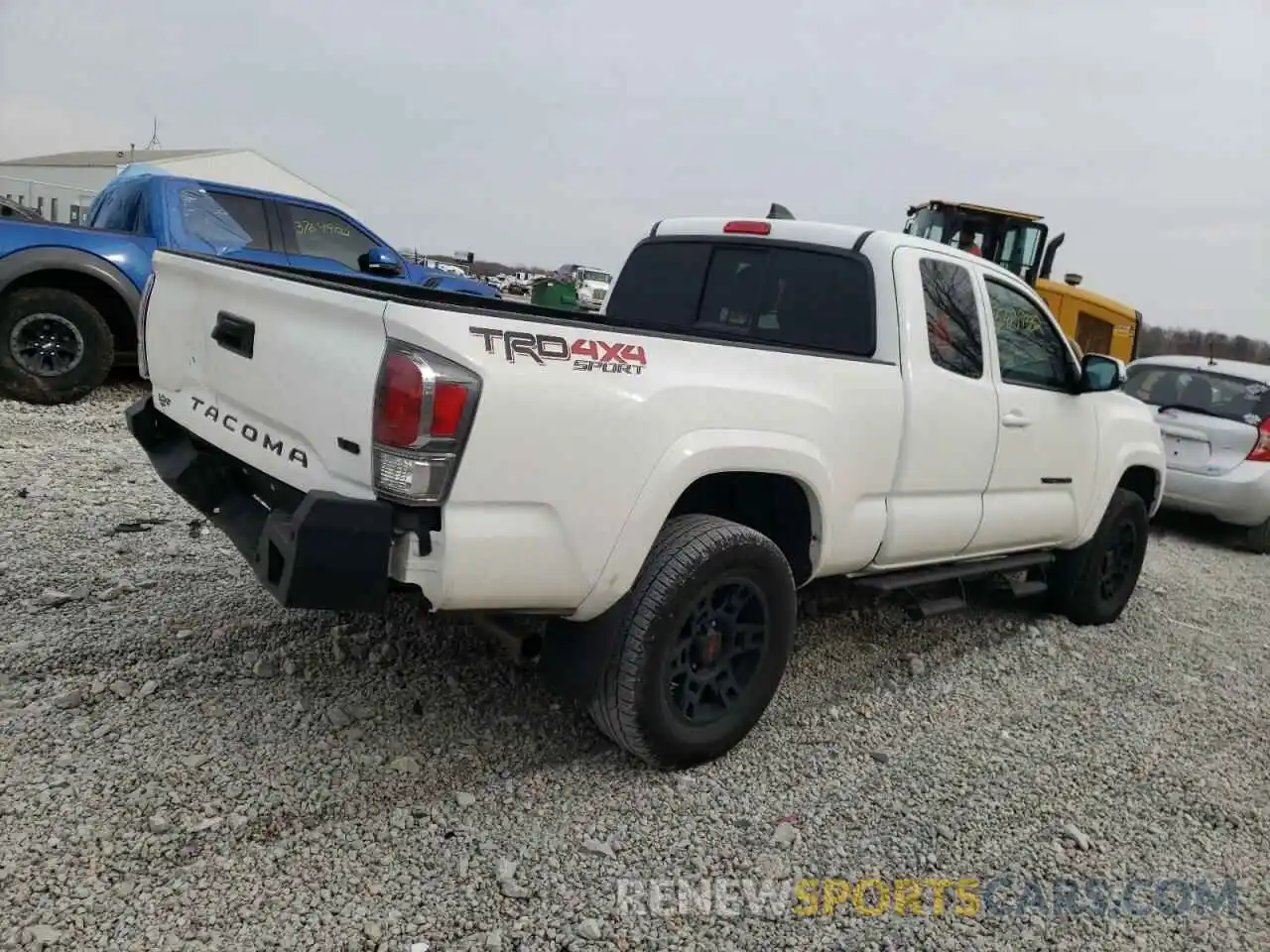 4 Photograph of a damaged car 5TFSZ5AN9LX215443 TOYOTA TACOMA 2020