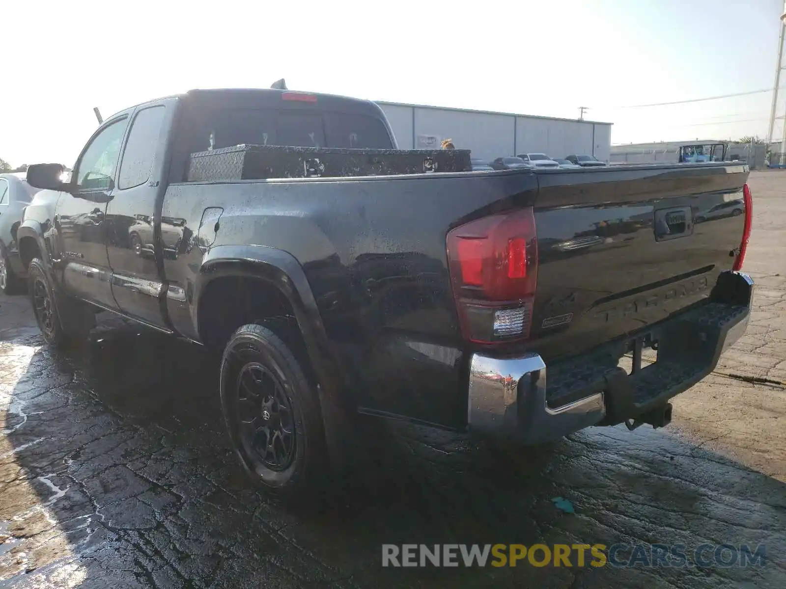 3 Photograph of a damaged car 5TFSZ5AN9LX232307 TOYOTA TACOMA 2020