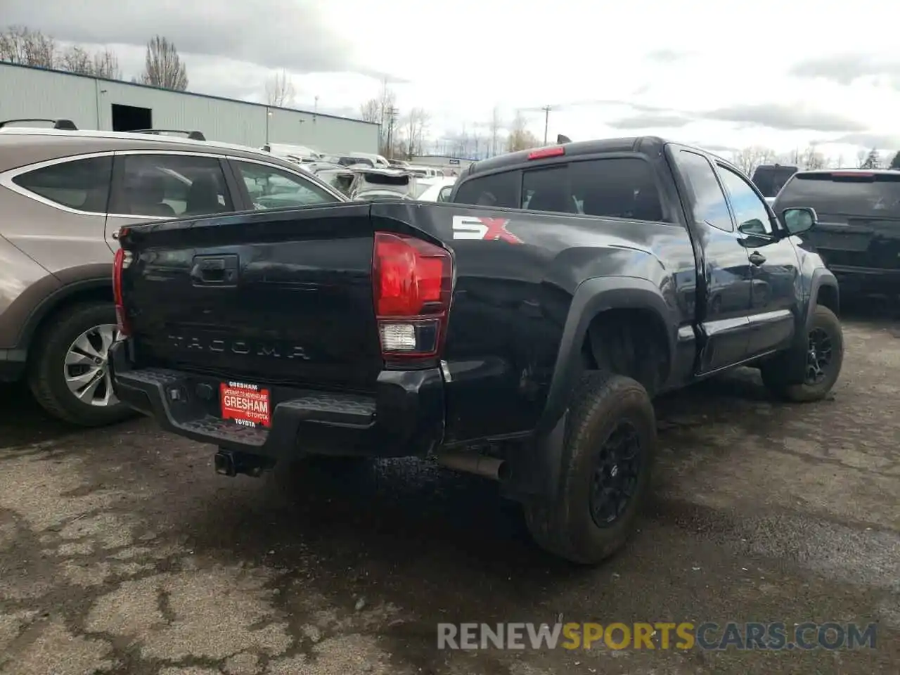 4 Photograph of a damaged car 5TFSZ5ANXLX221087 TOYOTA TACOMA 2020