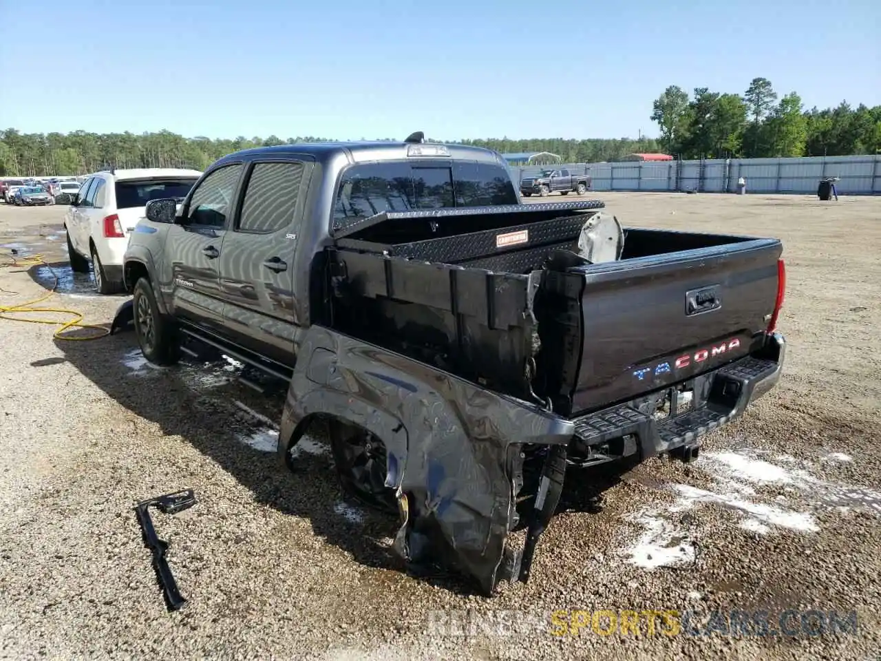 3 Photograph of a damaged car 3TMAZ5CN0MM141099 TOYOTA TACOMA 2021