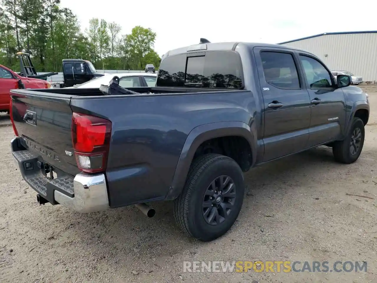 4 Photograph of a damaged car 3TMAZ5CN1MM141581 TOYOTA TACOMA 2021