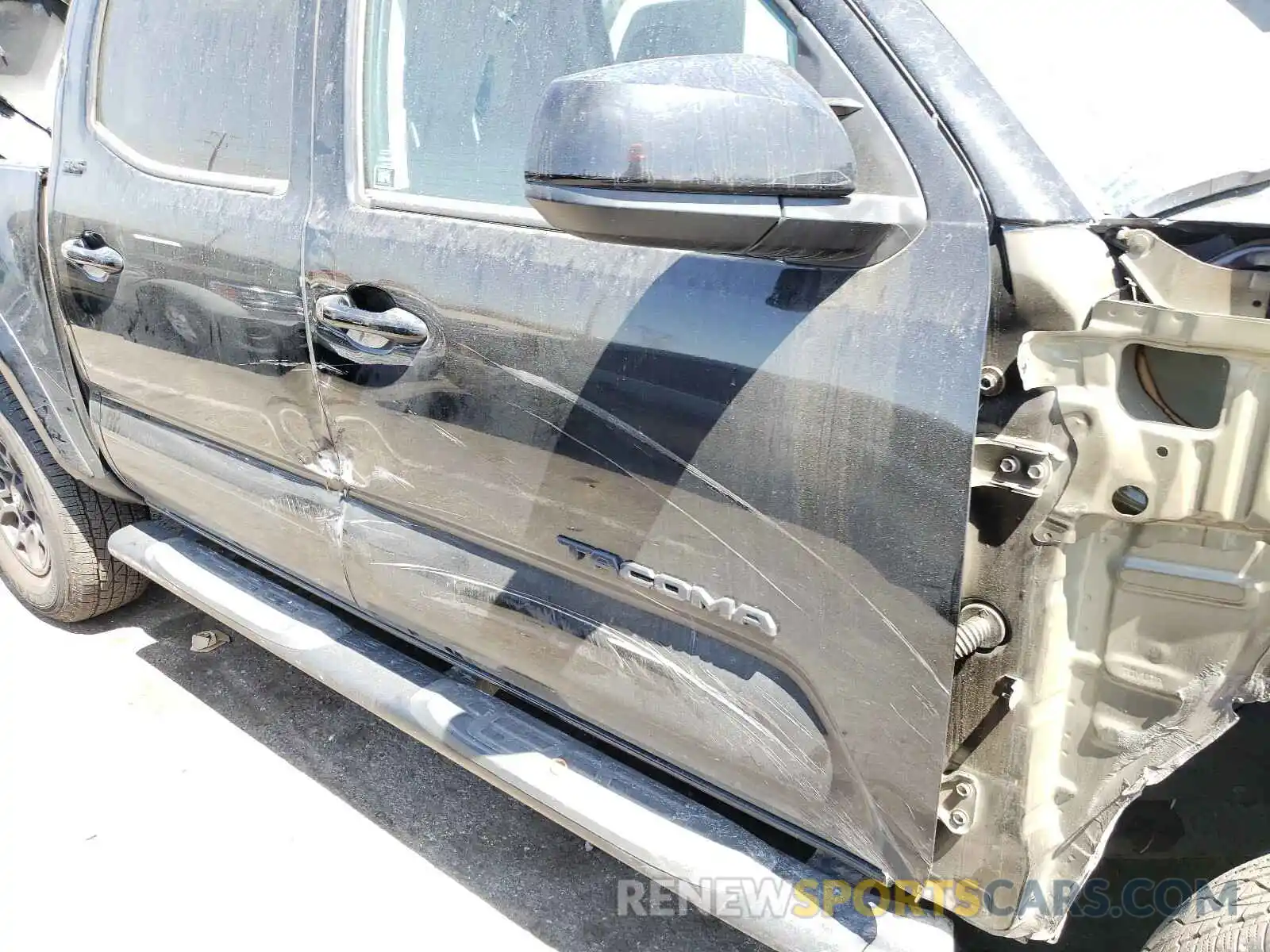 9 Photograph of a damaged car 3TMAZ5CN1MM143136 TOYOTA TACOMA 2021