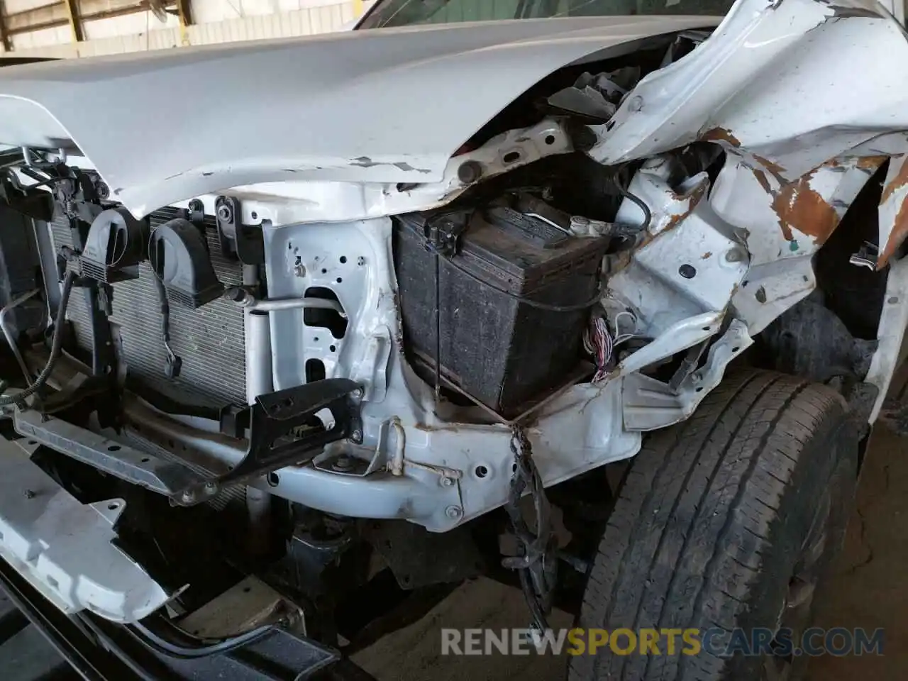 9 Photograph of a damaged car 3TMAZ5CN1MM146814 TOYOTA TACOMA 2021