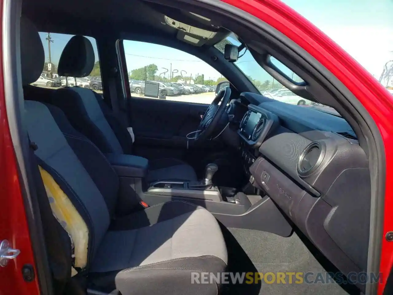 5 Photograph of a damaged car 3TMAZ5CN1MM152192 TOYOTA TACOMA 2021