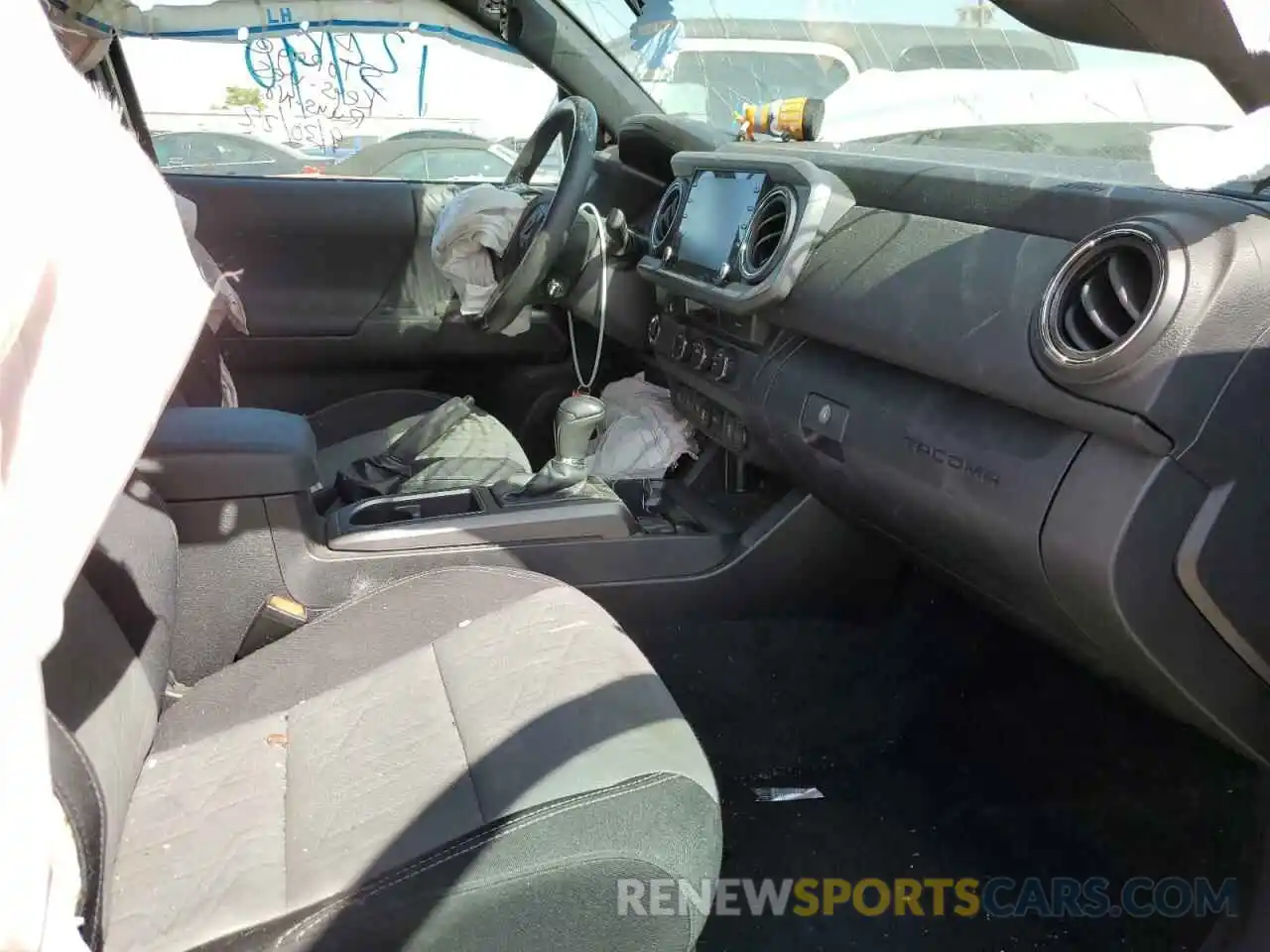 5 Photograph of a damaged car 3TMAZ5CN2MM145686 TOYOTA TACOMA 2021