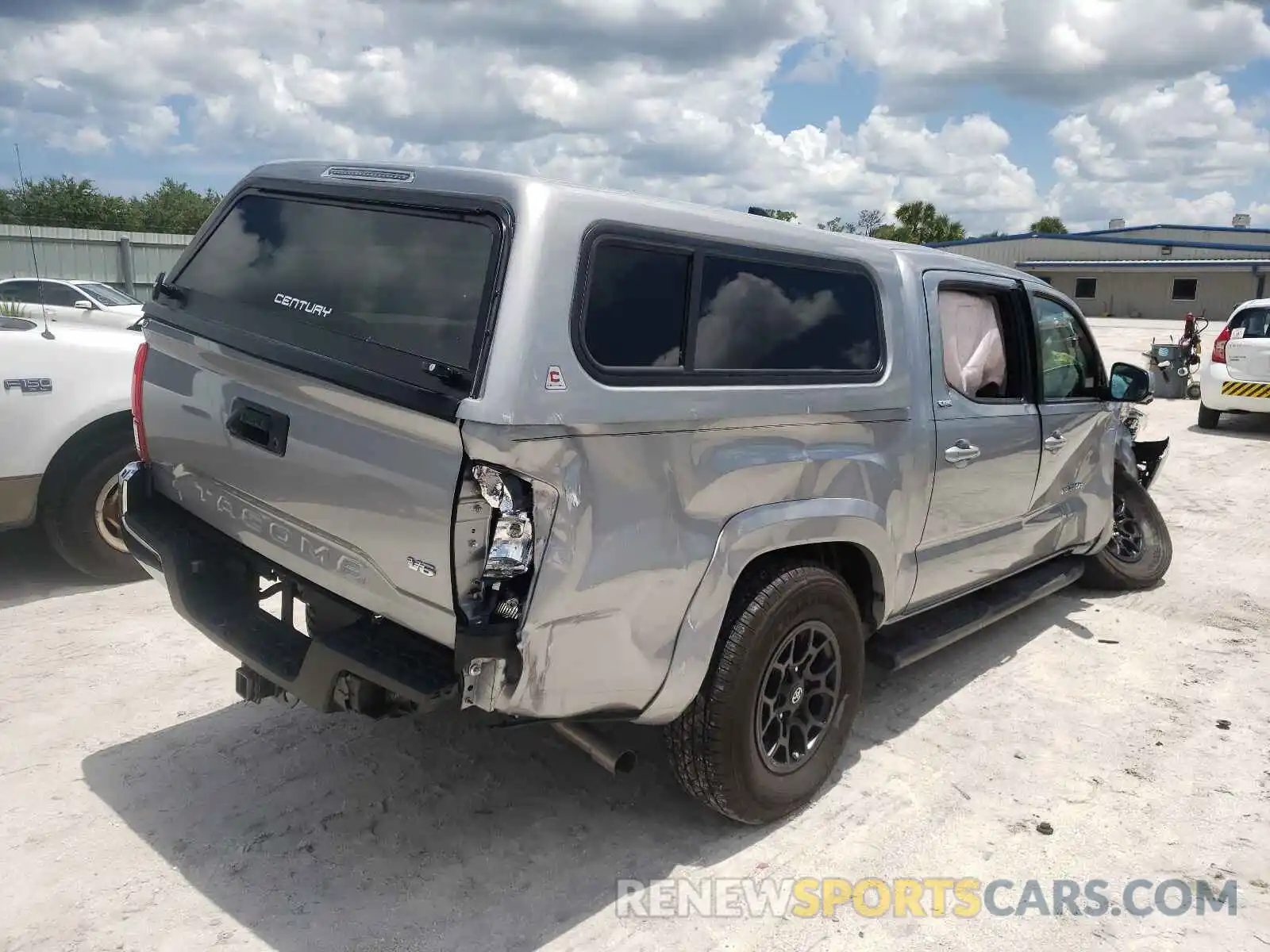 4 Photograph of a damaged car 3TMAZ5CN2MM148751 TOYOTA TACOMA 2021