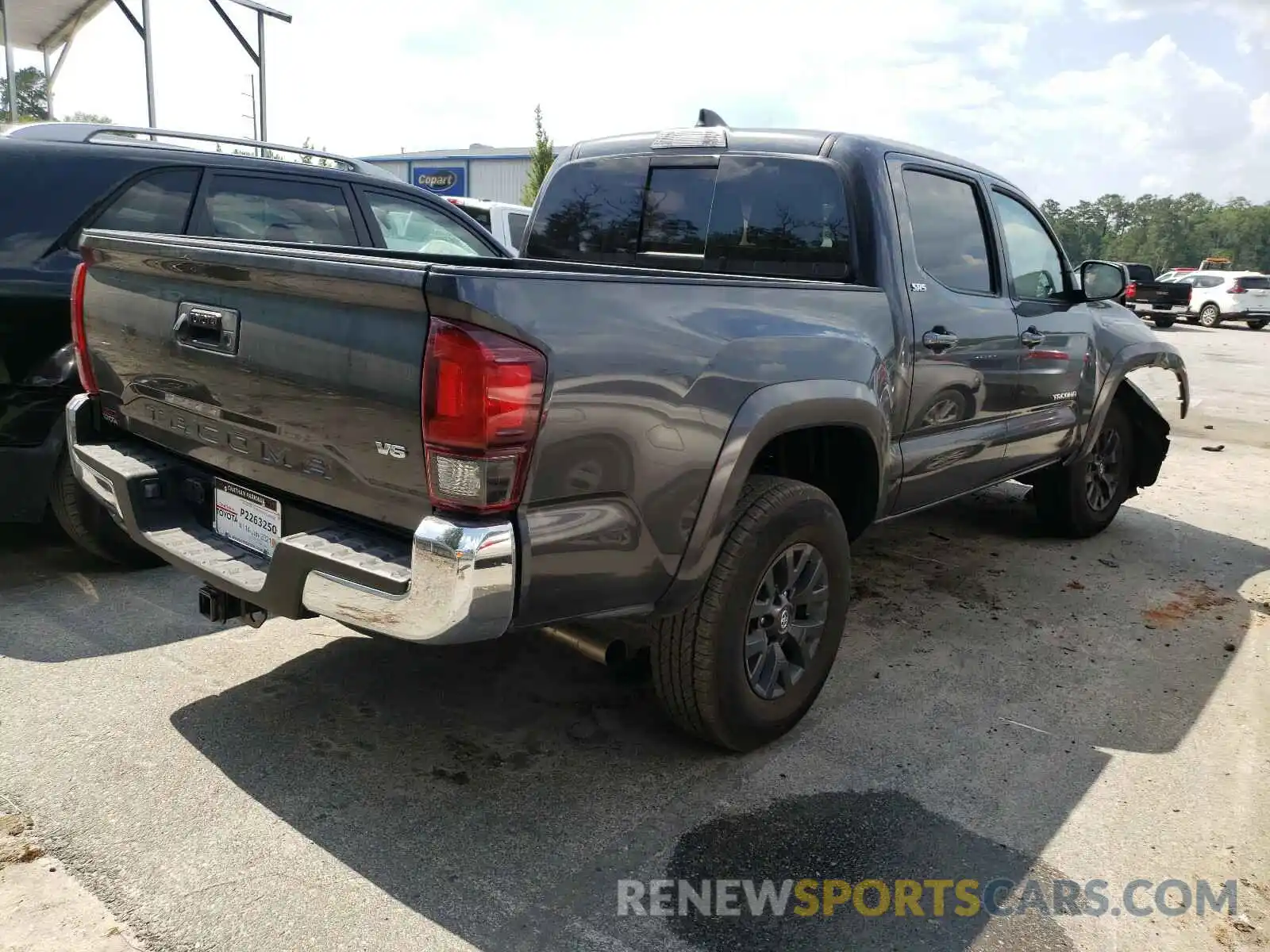 4 Photograph of a damaged car 3TMAZ5CN2MM152072 TOYOTA TACOMA 2021