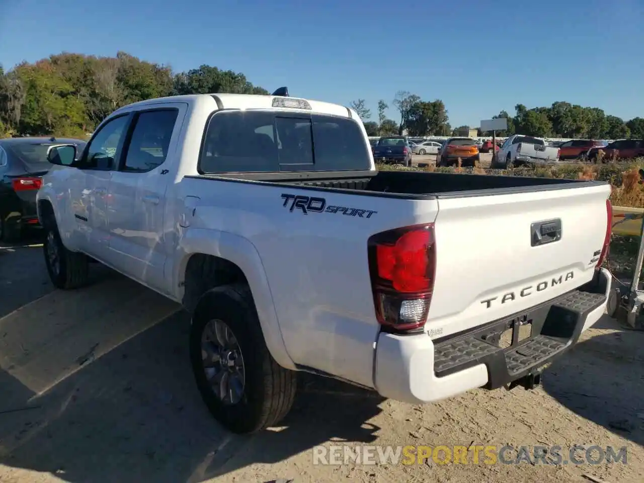 3 Photograph of a damaged car 3TMAZ5CN2MM152671 TOYOTA TACOMA 2021