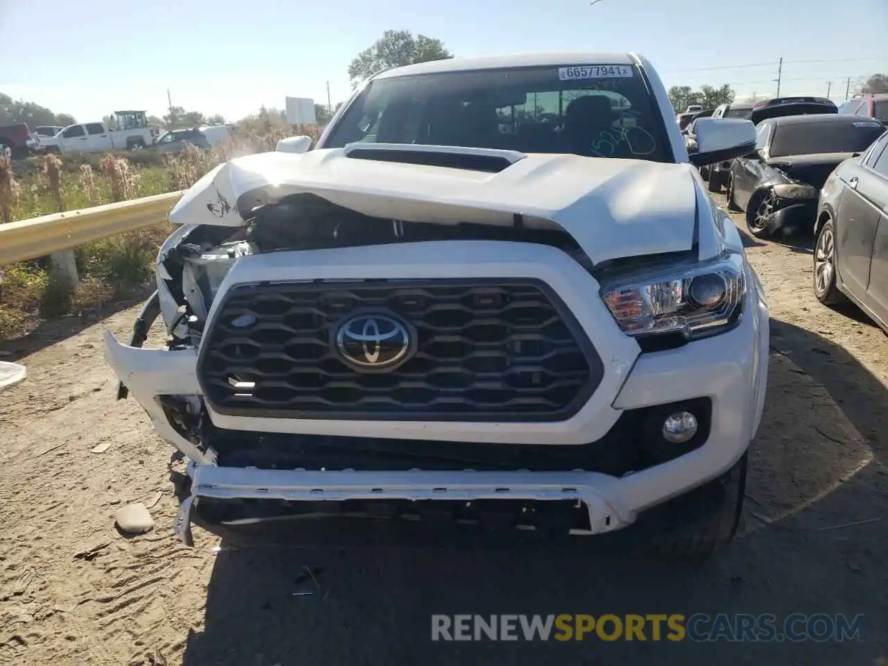 9 Photograph of a damaged car 3TMAZ5CN2MM152671 TOYOTA TACOMA 2021