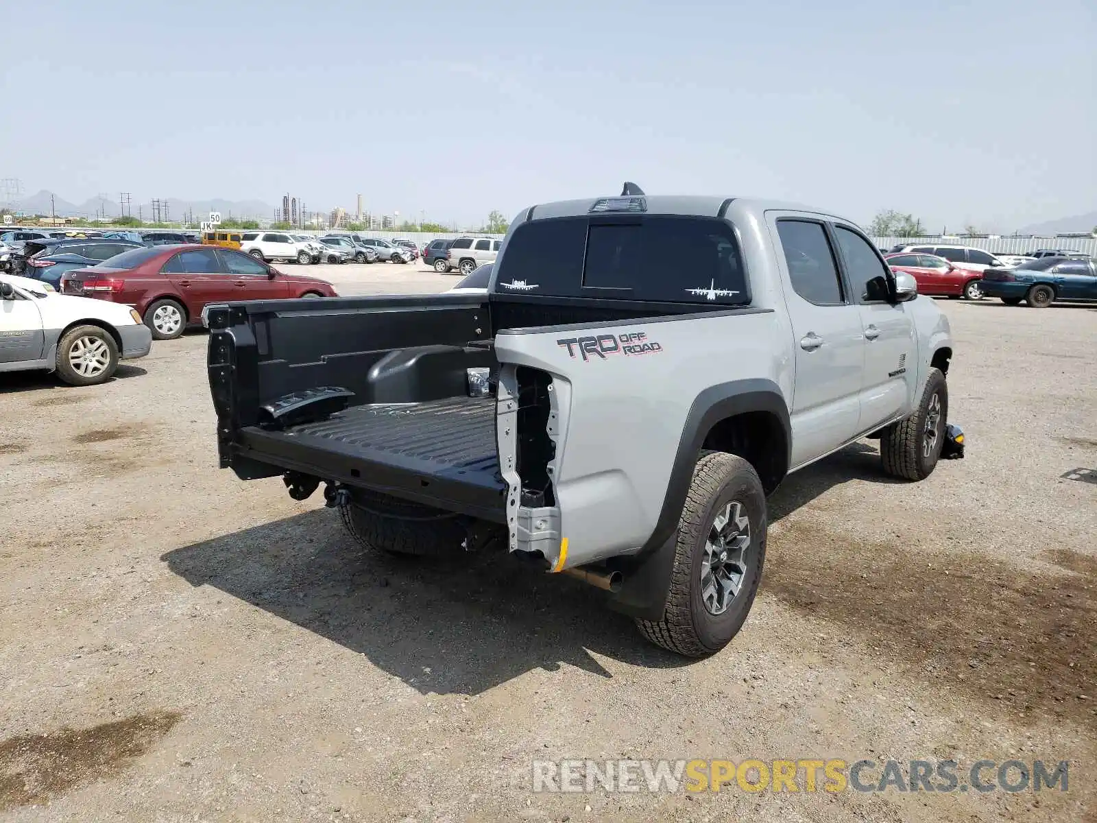 4 Фотография поврежденного автомобиля 3TMAZ5CN3MM146622 TOYOTA TACOMA 2021