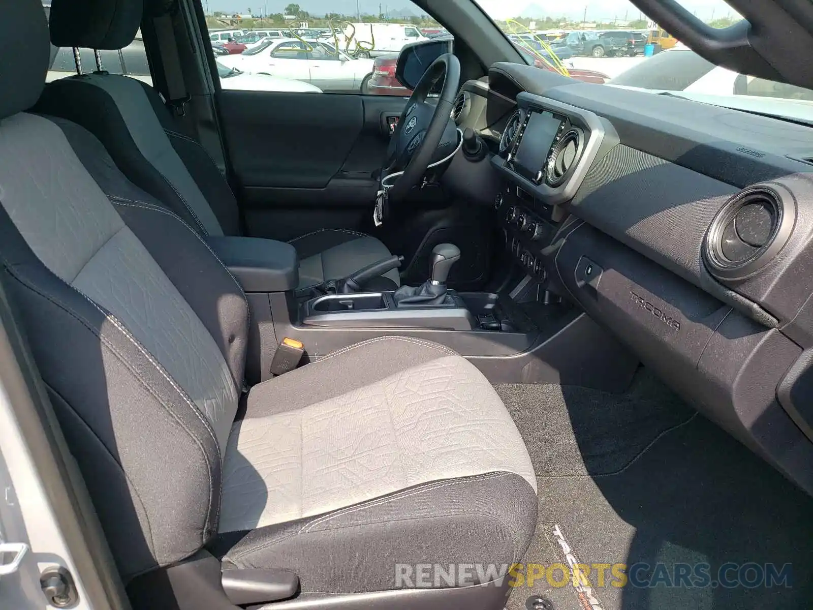 5 Photograph of a damaged car 3TMAZ5CN3MM146622 TOYOTA TACOMA 2021