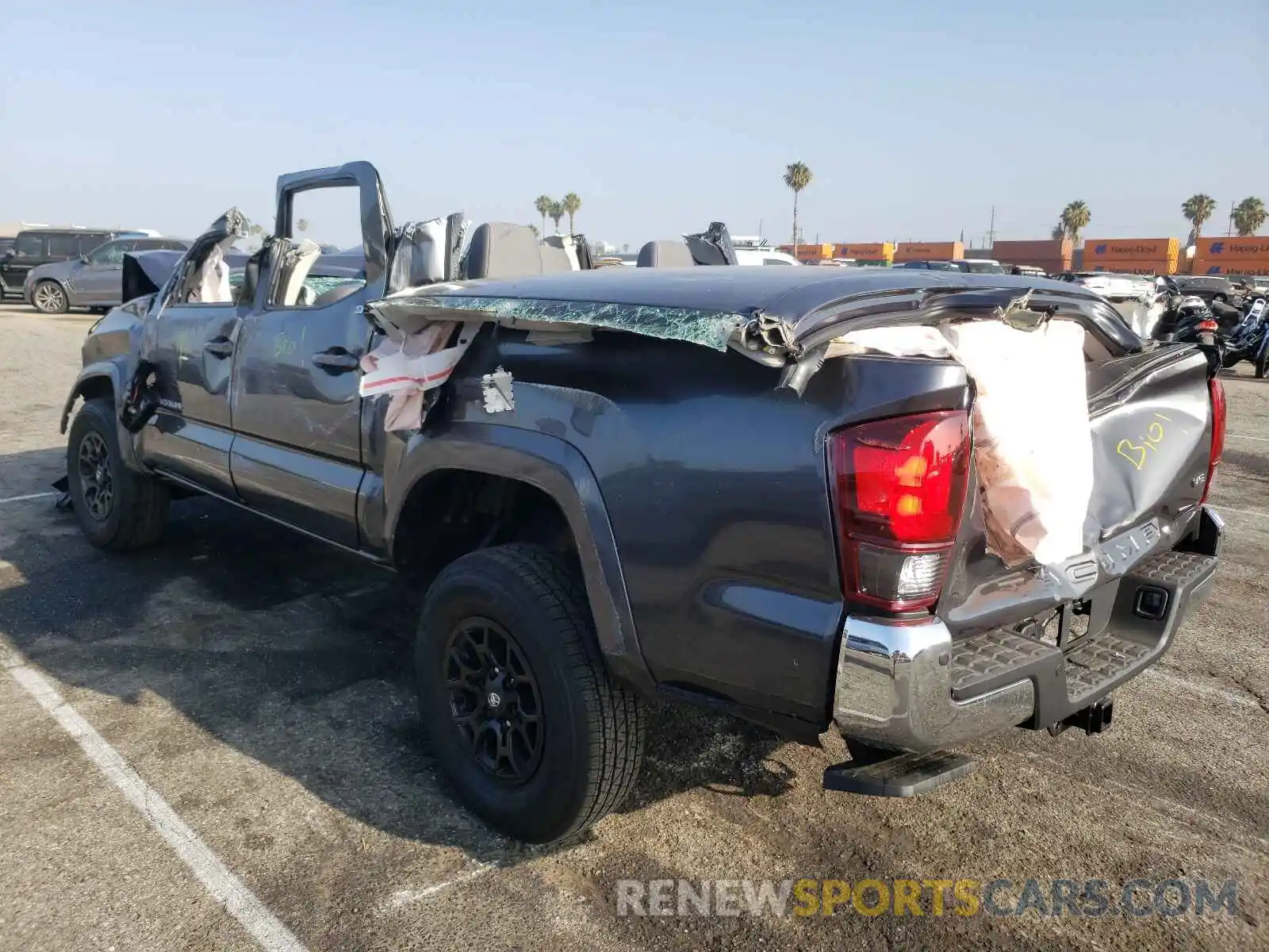 3 Photograph of a damaged car 3TMAZ5CN3MM148323 TOYOTA TACOMA 2021