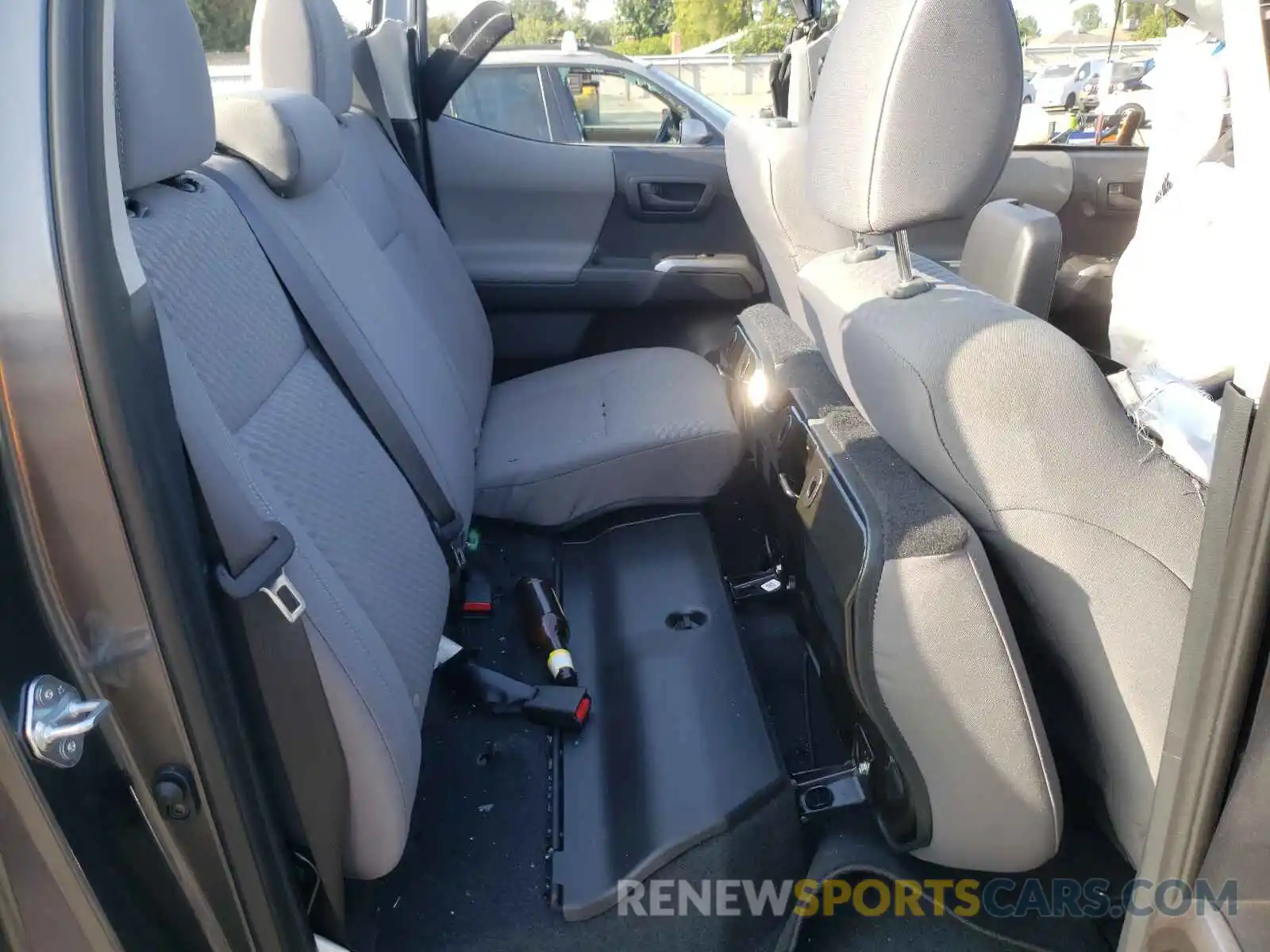 6 Photograph of a damaged car 3TMAZ5CN3MM148323 TOYOTA TACOMA 2021