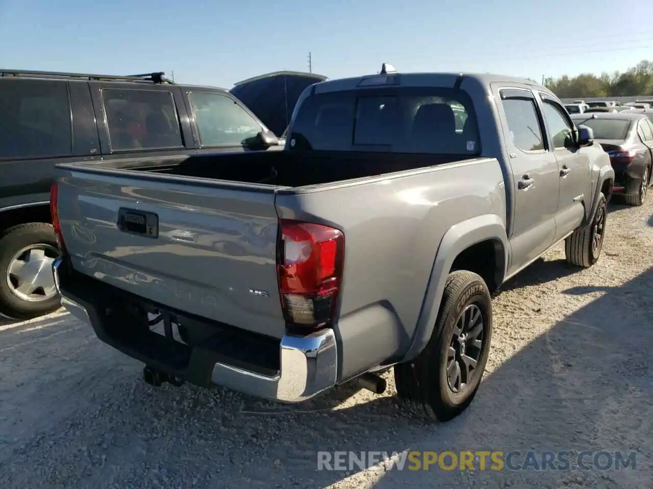 4 Photograph of a damaged car 3TMAZ5CN3MM152713 TOYOTA TACOMA 2021