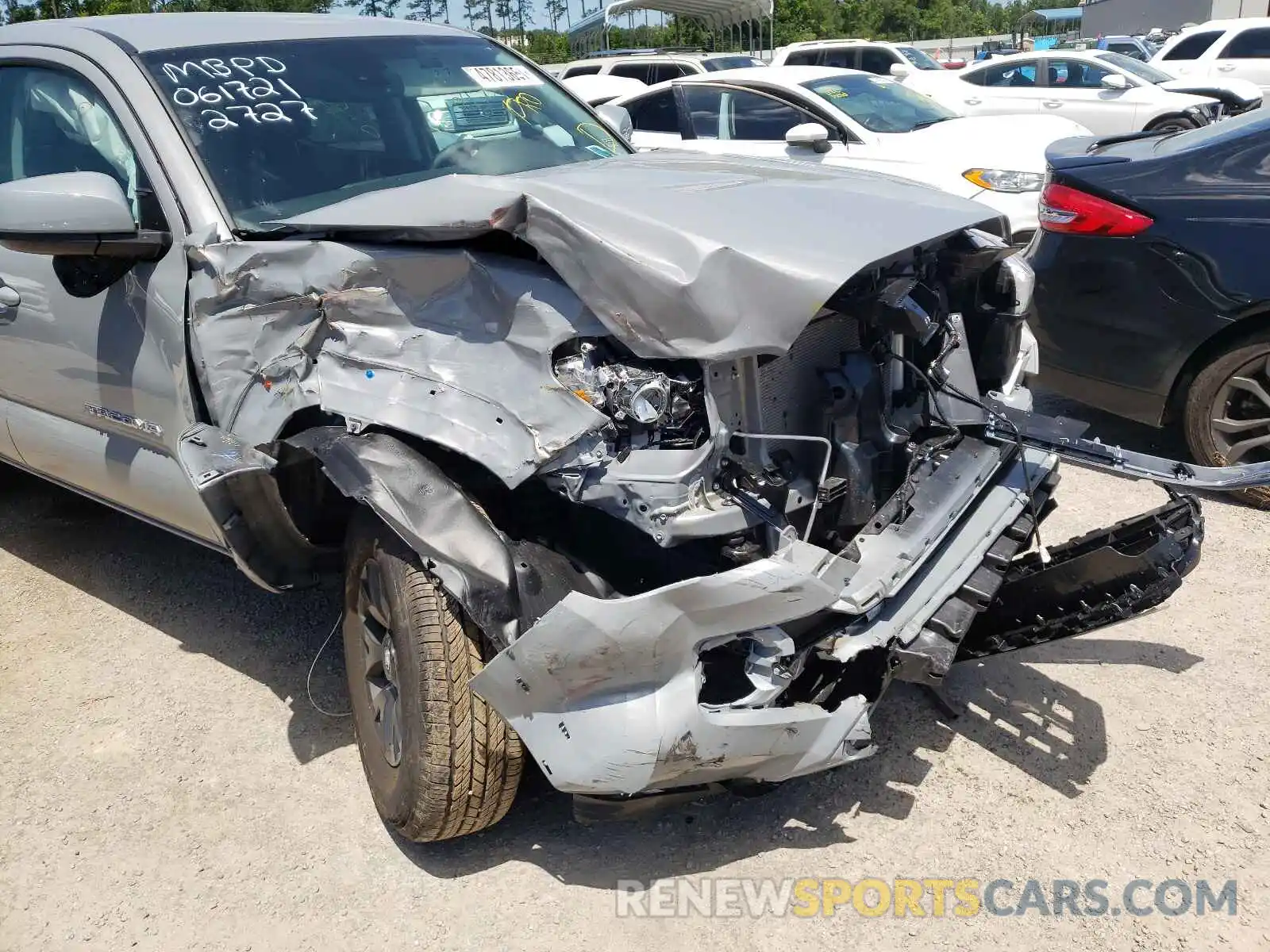 9 Photograph of a damaged car 3TMAZ5CN3MM152727 TOYOTA TACOMA 2021