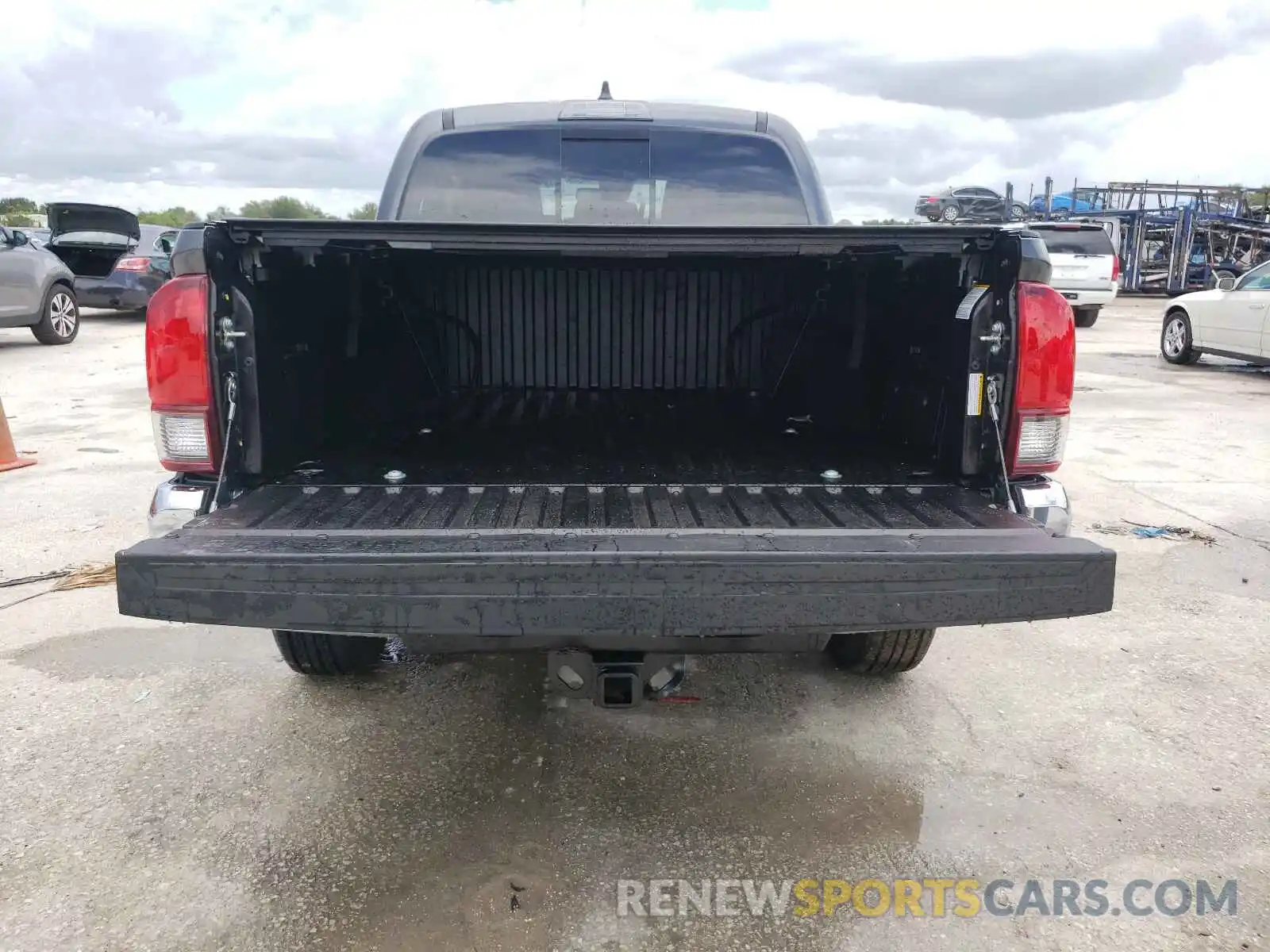 9 Photograph of a damaged car 3TMAZ5CN4MM141574 TOYOTA TACOMA 2021