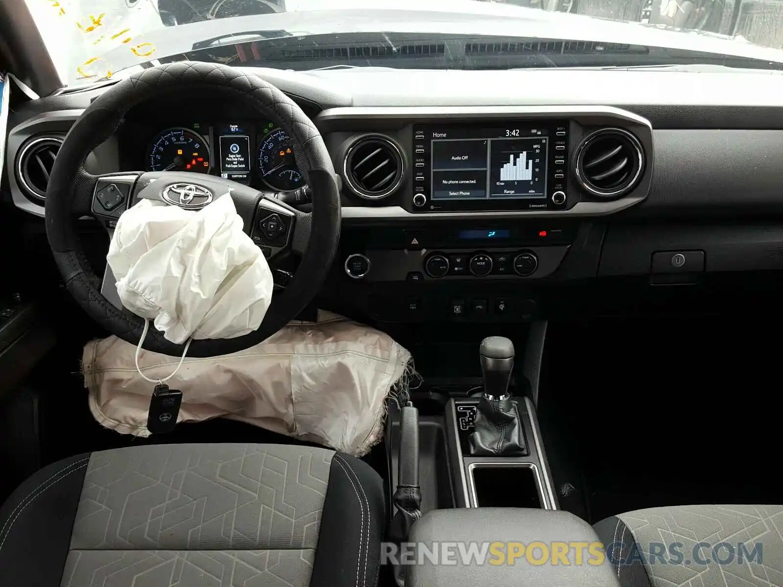 9 Photograph of a damaged car 3TMAZ5CN4MM148296 TOYOTA TACOMA 2021