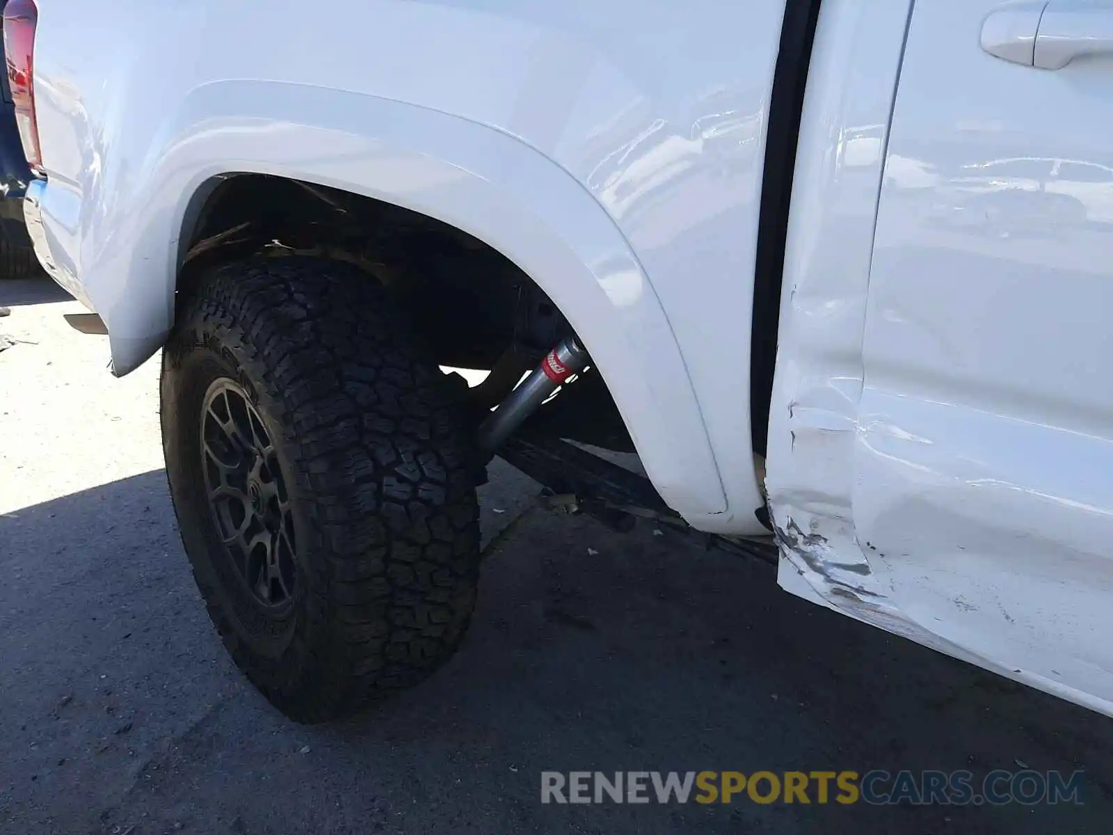 9 Photograph of a damaged car 3TMAZ5CN5MM142779 TOYOTA TACOMA 2021