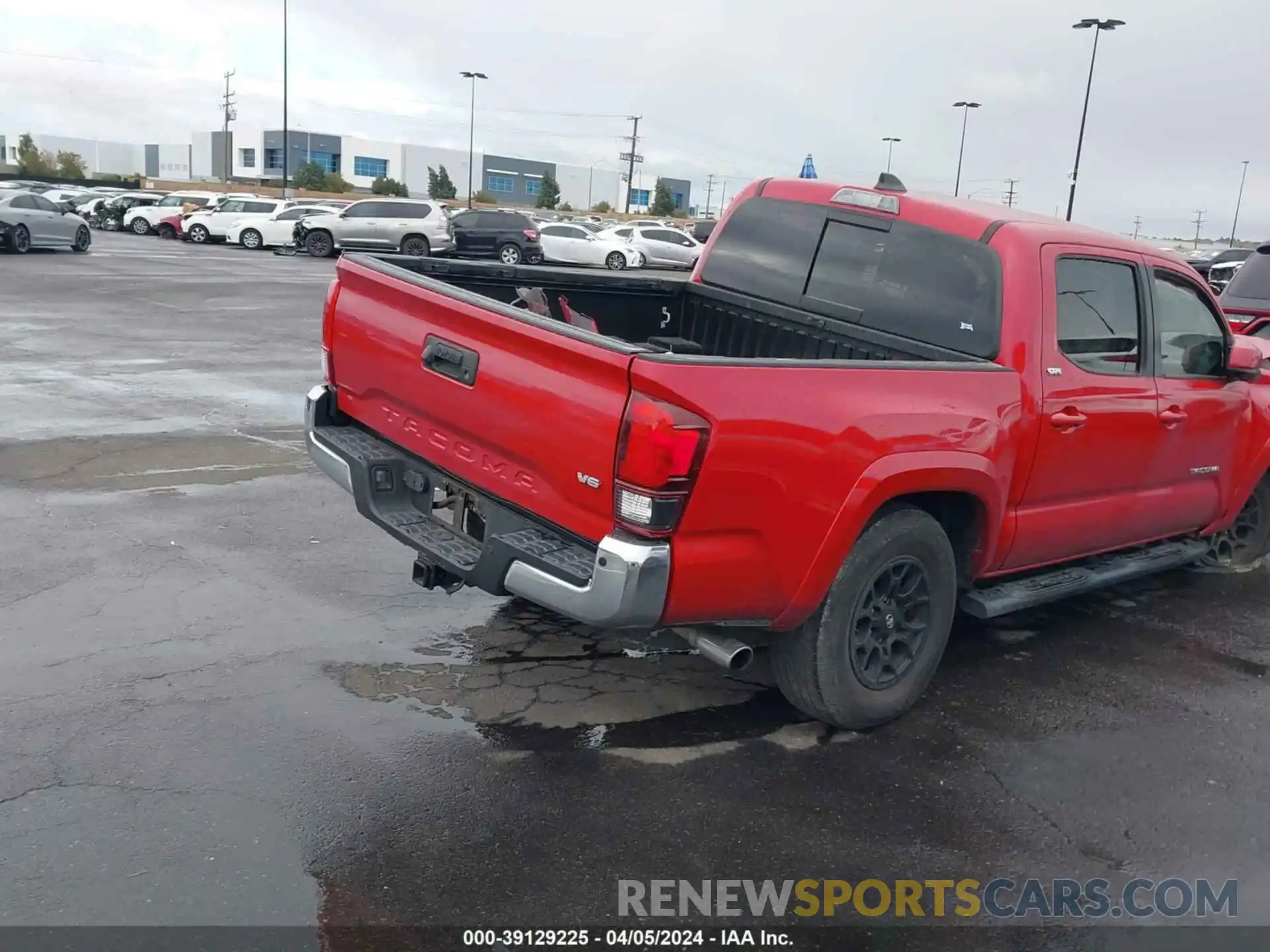 4 Photograph of a damaged car 3TMAZ5CN5MM142944 TOYOTA TACOMA 2021