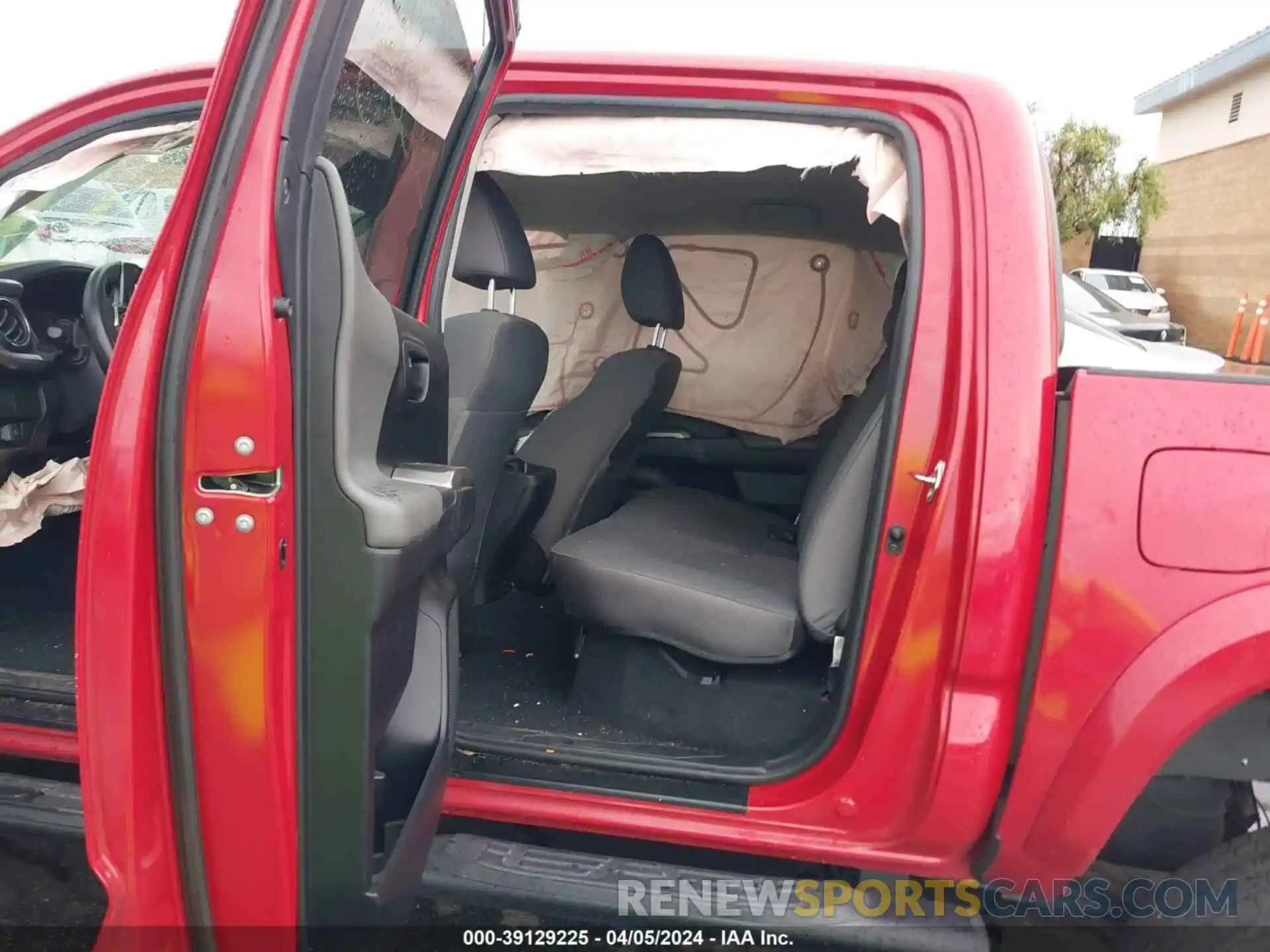 8 Photograph of a damaged car 3TMAZ5CN5MM142944 TOYOTA TACOMA 2021