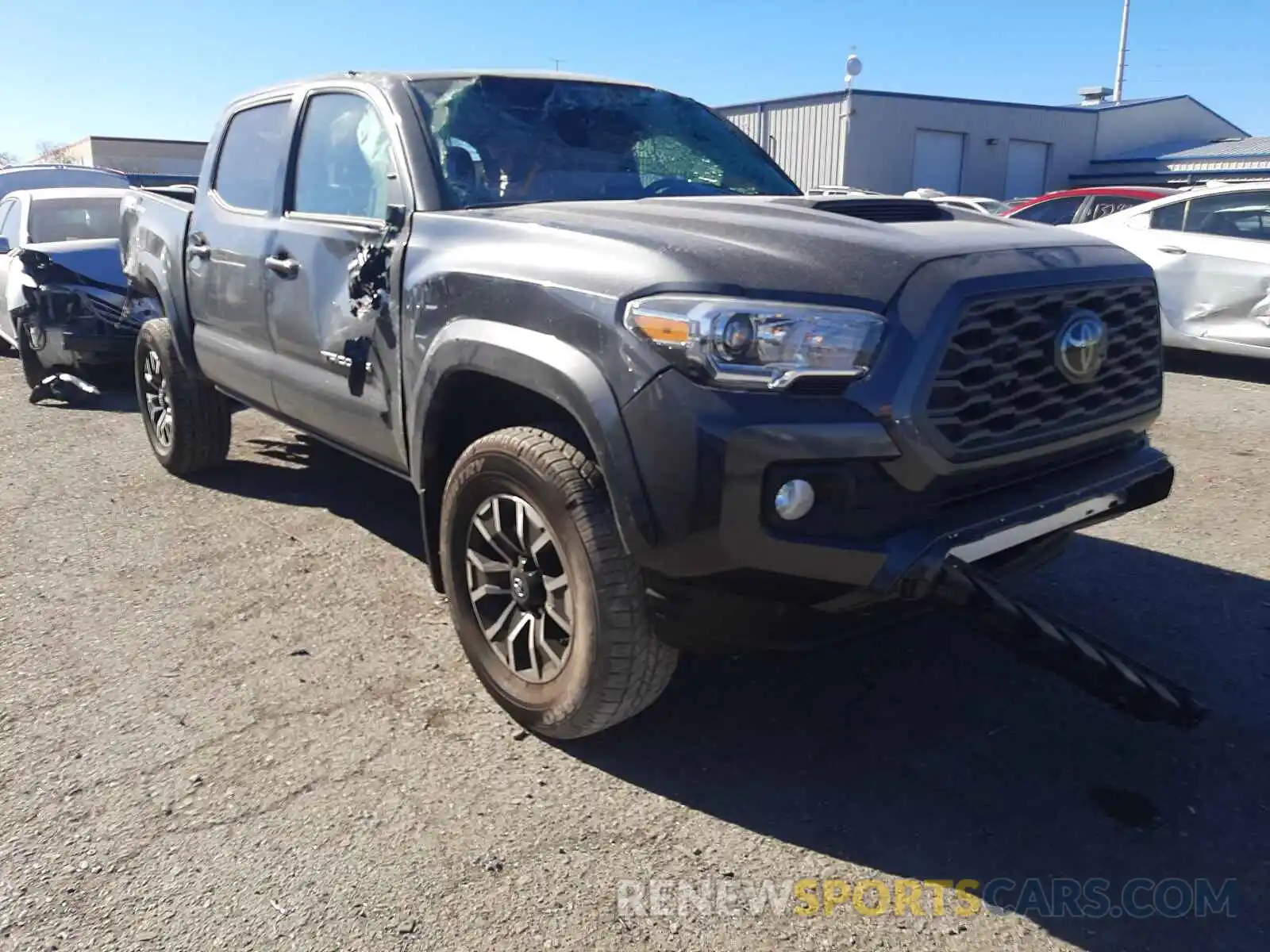 1 Фотография поврежденного автомобиля 3TMAZ5CN5MM157752 TOYOTA TACOMA 2021